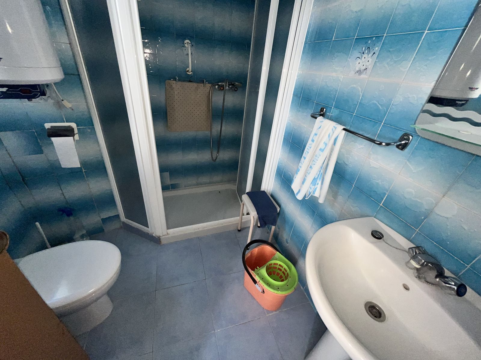 d66ff31a7b330f12a149c78e637f0a73 - 12