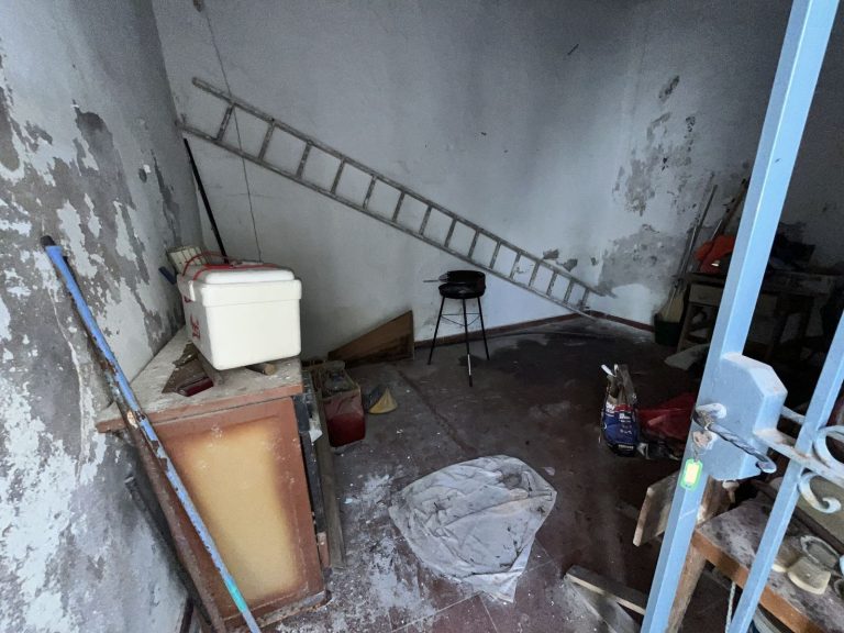 d66ff31a7b330f12a149c78e637f0a73 - 4