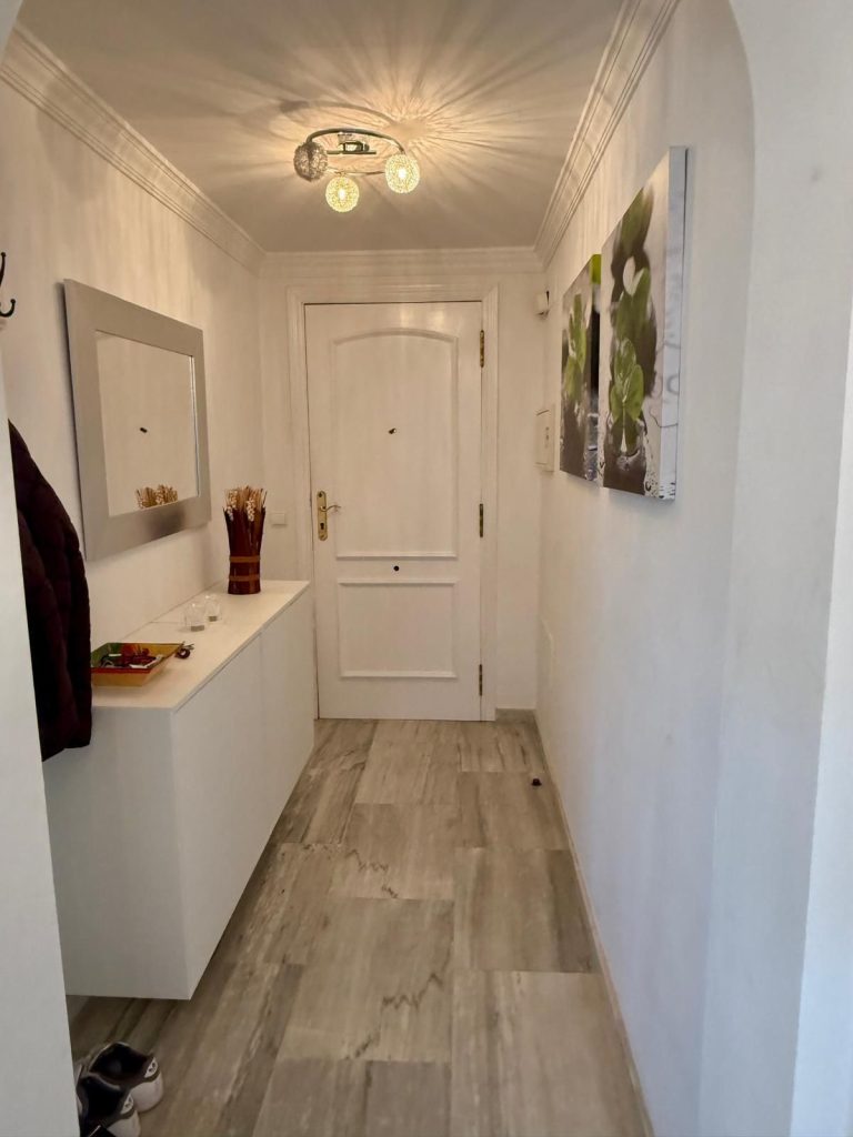 d81b6a14eb8a4ae12114a98a4e22bd12 - 8