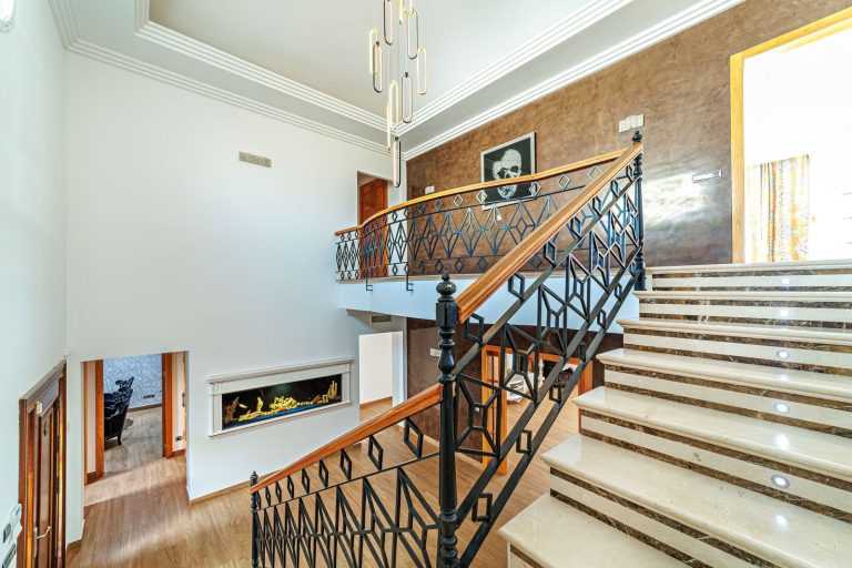 d8678c607a0e21b2de903c7455fa196b - 10