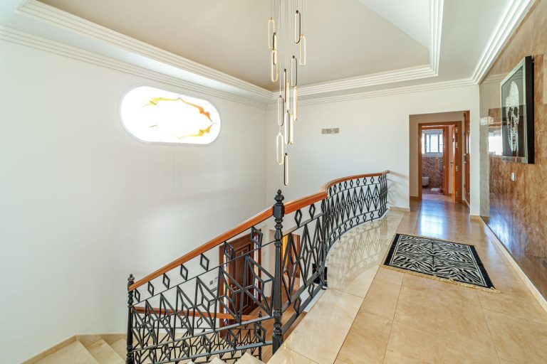 d8678c607a0e21b2de903c7455fa196b - 9