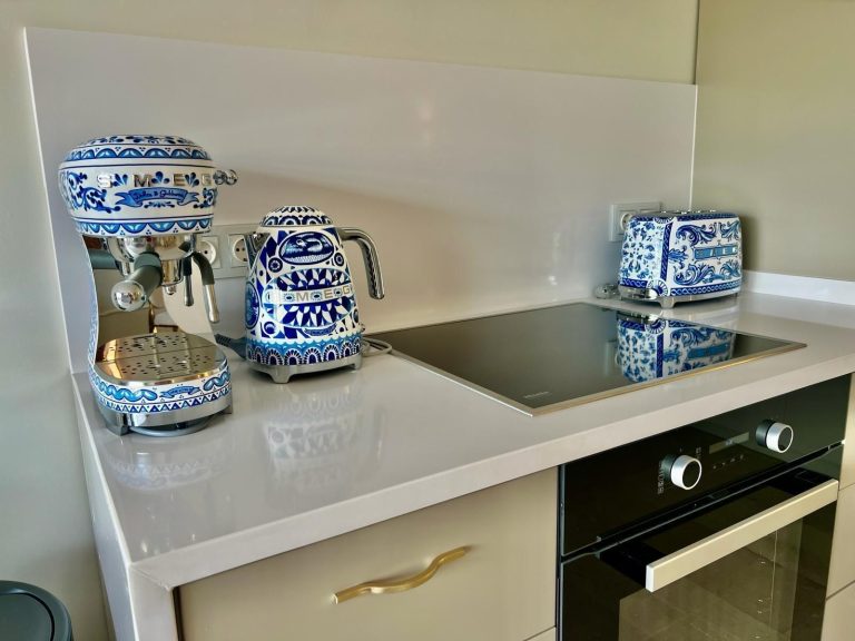 d97721070b6df0ca0f41913fa5e2dd2d - 11