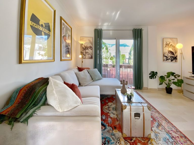 d9b134efd4e5c79d204300a8bc15b7b8 - 13