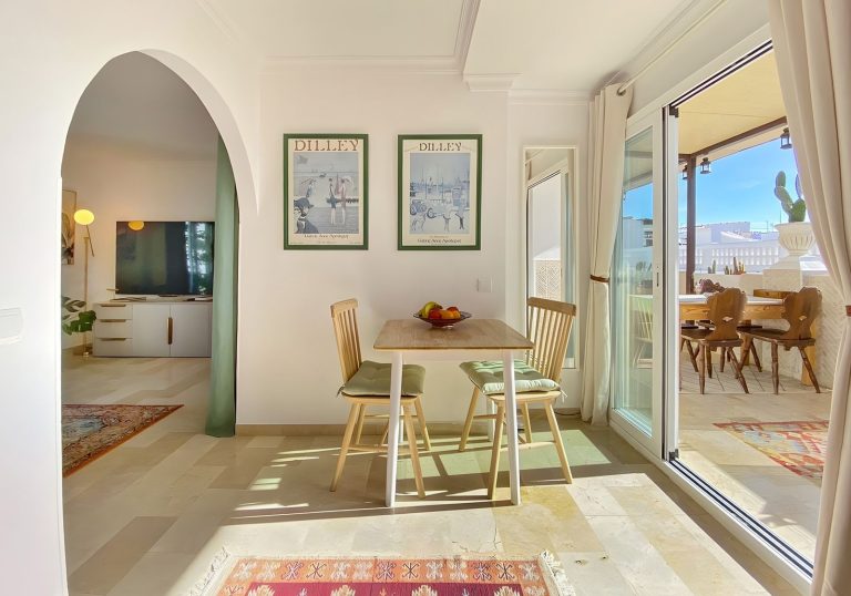 d9b134efd4e5c79d204300a8bc15b7b8 - 14