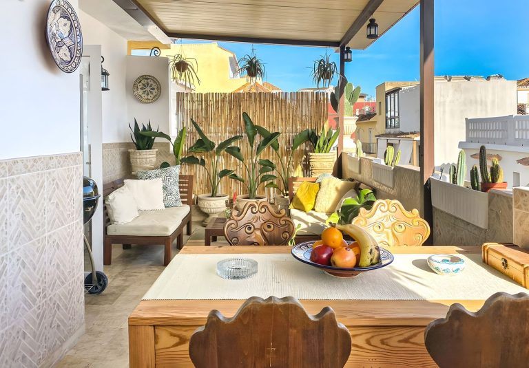 d9b134efd4e5c79d204300a8bc15b7b8 - 8