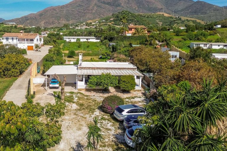 da9bb570934d57327e420e9dc4666a06 - 1