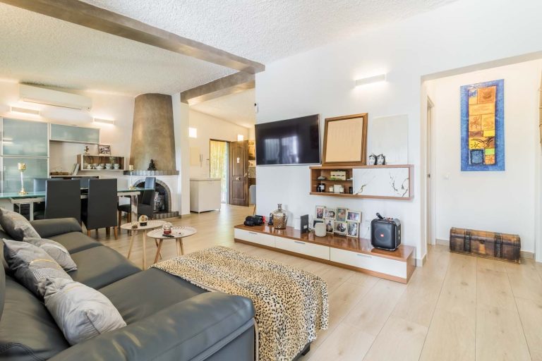 da9bb570934d57327e420e9dc4666a06 - 10