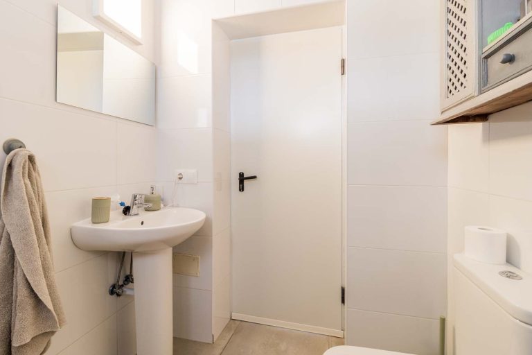 da9bb570934d57327e420e9dc4666a06 - 16