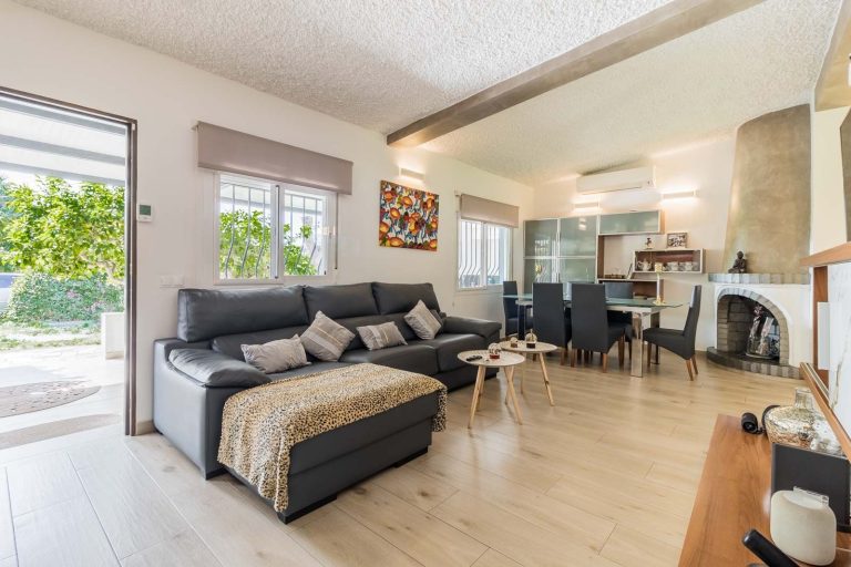 da9bb570934d57327e420e9dc4666a06 - 9