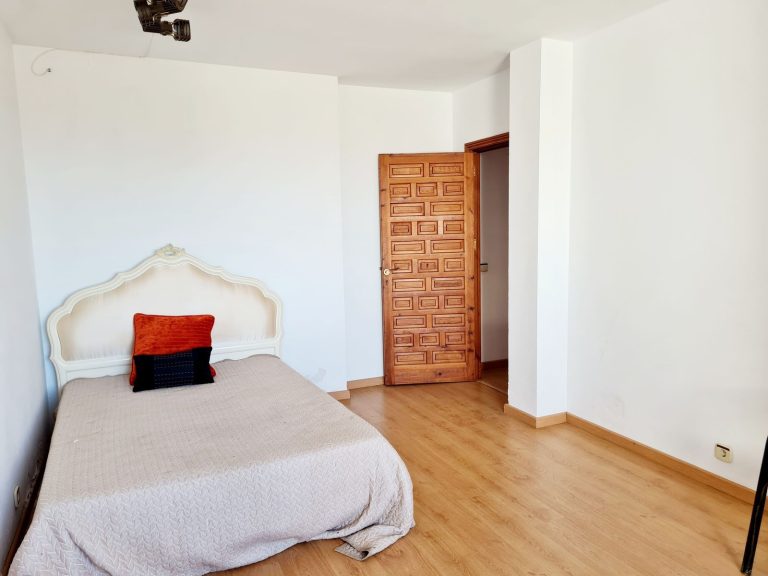 daa85688d07879d9b62fcc80a01296d1 - 16