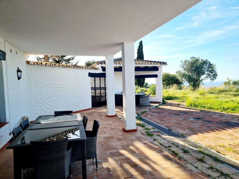 daa85688d07879d9b62fcc80a01296d1 - 4