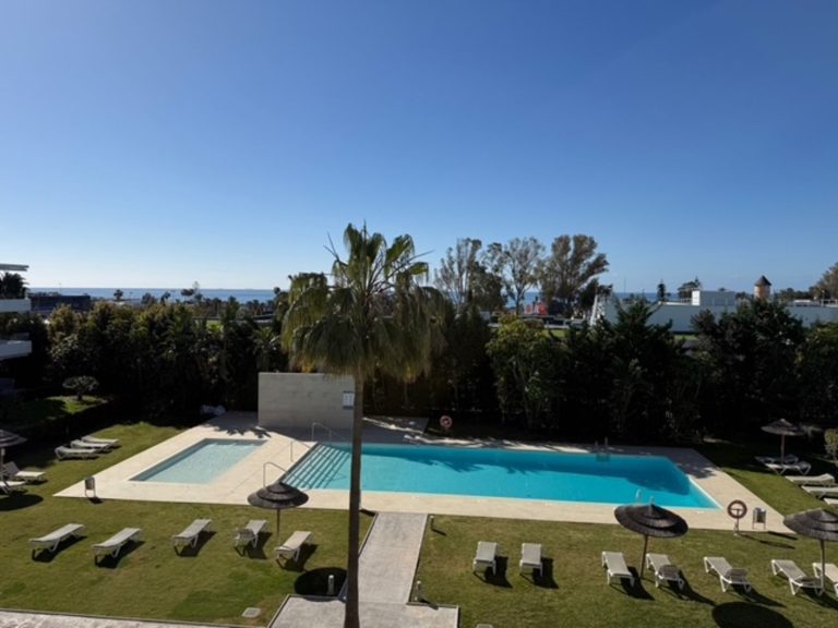 db9942cc5d636d83d8b50859f1d0aa0e - 5