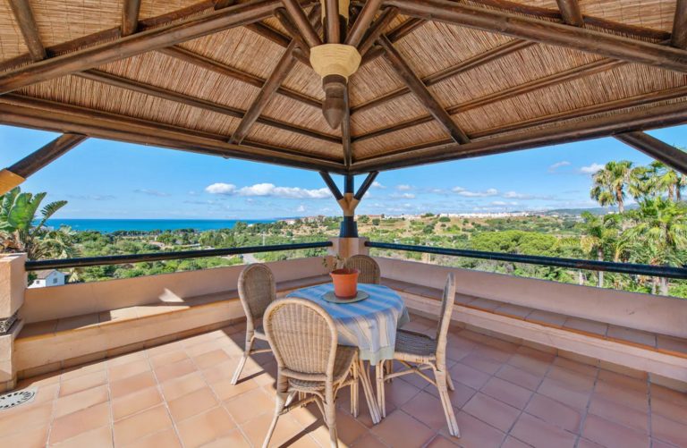 dbec1c5f3ebd11f950f32ca75c160053 - 13