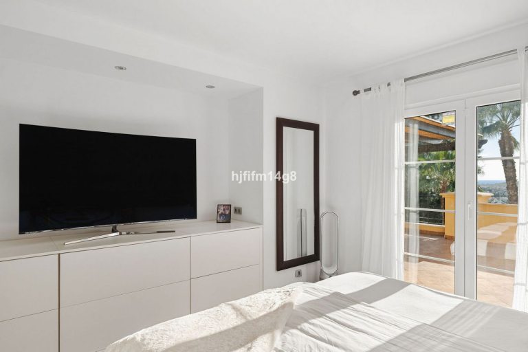 dc70b234046a3e5da4a9db4113695cfd - 13