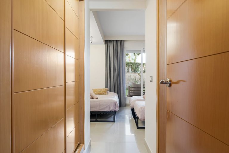 dcc3a74aa3b171abebe22d0f31aff213 - 14