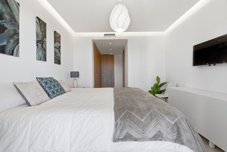 dd83c0c13265551c83b6063c291ed87d - 14