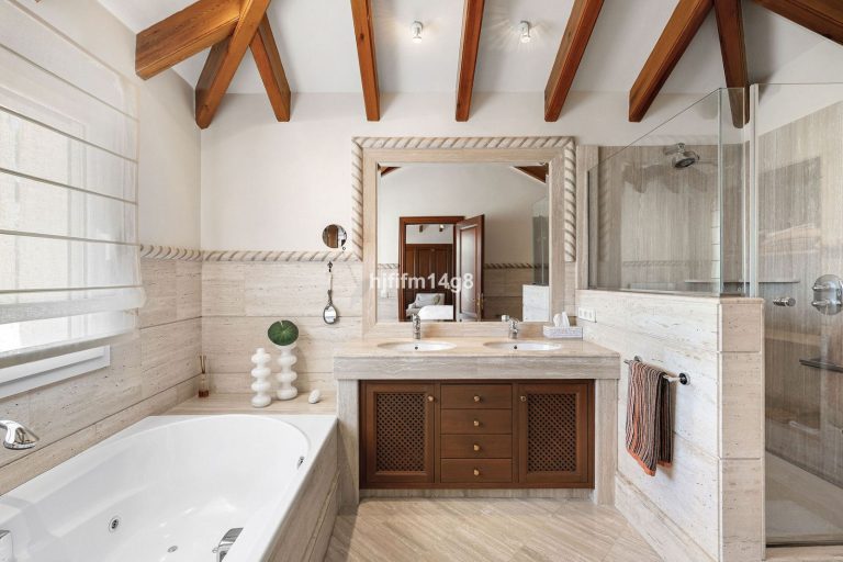 df32310692e2d1caca44d4aa235c7794 - 11