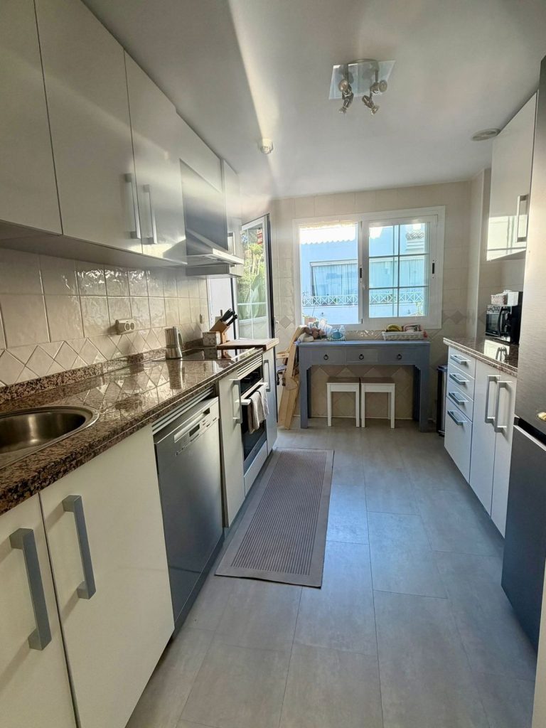 df71aa0945be53eb1216a8763ed07d4c - 3