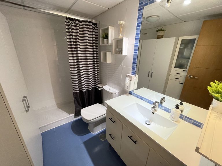 e08a0cddaed7be564a4f74ca909c6d35 - 12