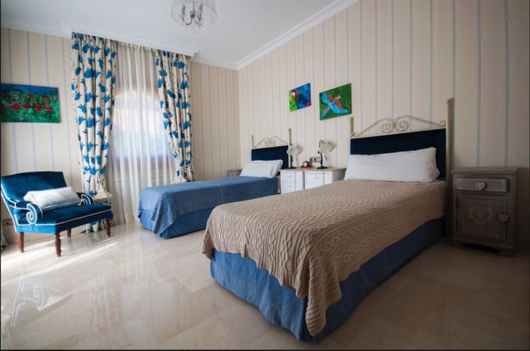 e0f18c620956603ffd4204f39a2cbfff - 3