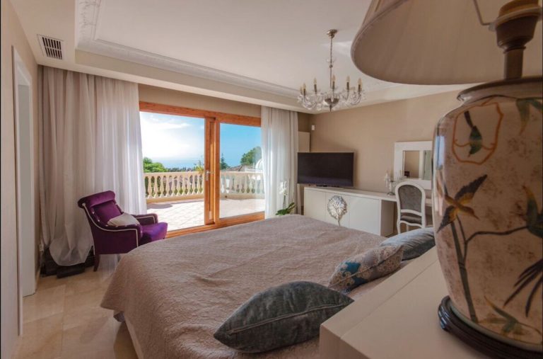 e0f18c620956603ffd4204f39a2cbfff - 6