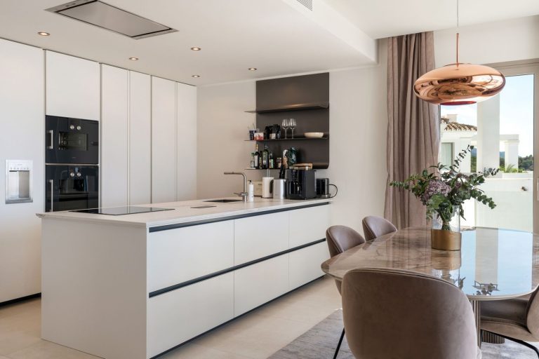 e2db8b38ae9a5e920f0911aca742bb2c - 10