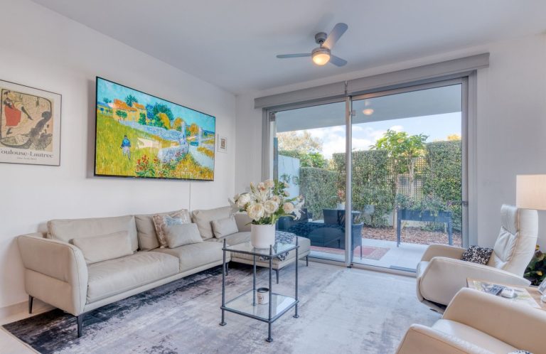 e2fc78090170e5676d196d067546be73 - 8