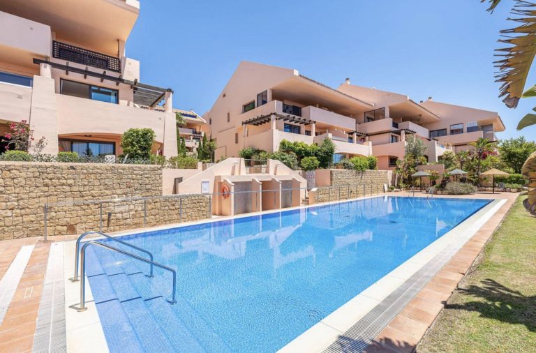 e34077e2f8d861585c6e6aea1b06ed14 - 4