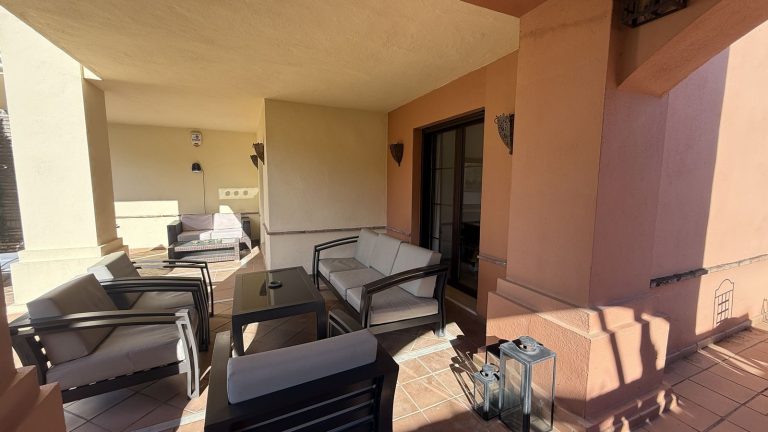 e4b80f4dc6925509695a9874b84f00da - 16