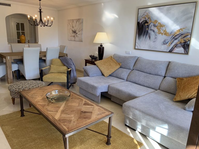 e4b80f4dc6925509695a9874b84f00da - 3