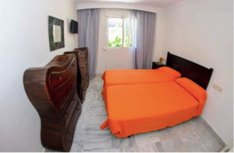 e4fa4067af8f7c94f75834a1b51e3a90 - 11