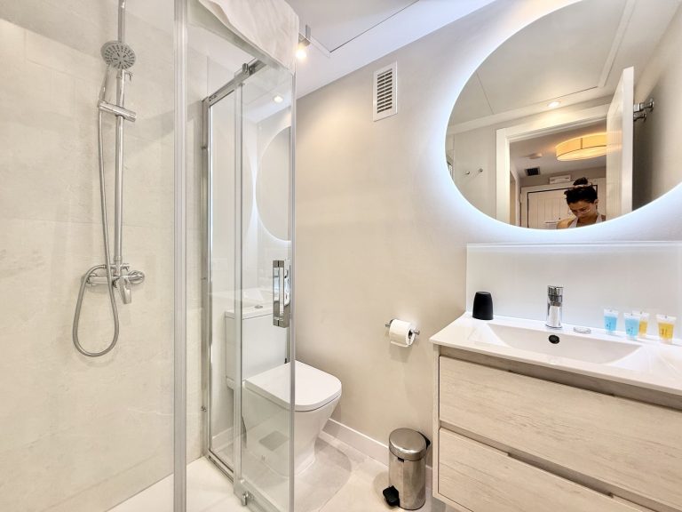 e5132f0d67e8735c2f7a78083c0518f9 - 16