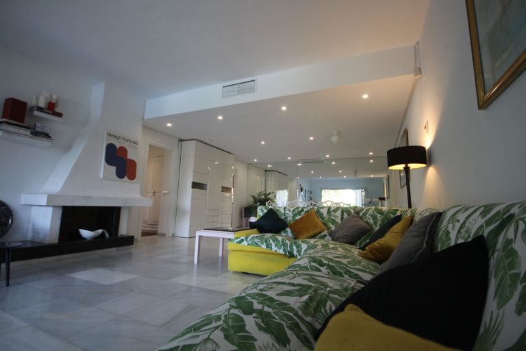 e545e8bc1c9a2d78e9a9c77df0ed9b40 - 14