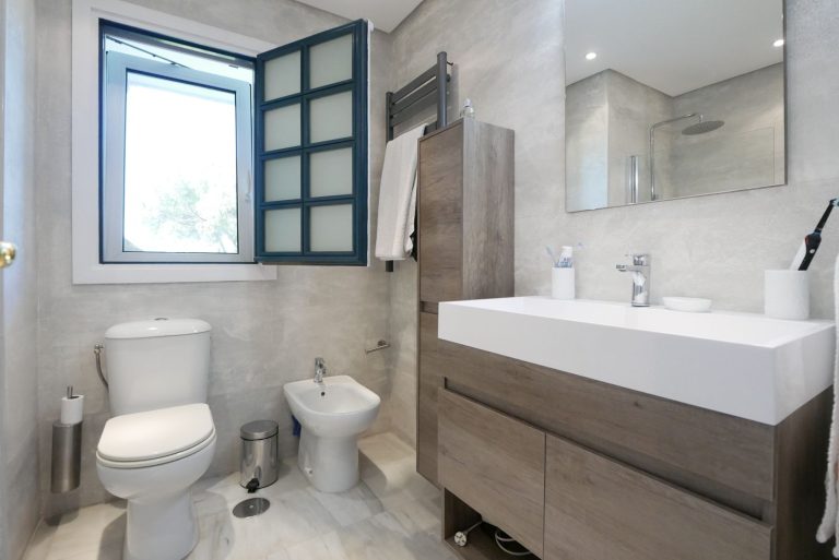 e545e8bc1c9a2d78e9a9c77df0ed9b40 - 3