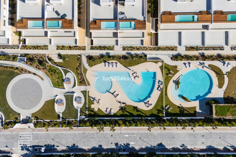 e550d46811b262bbeaf5d852eb6a64b6 - 2