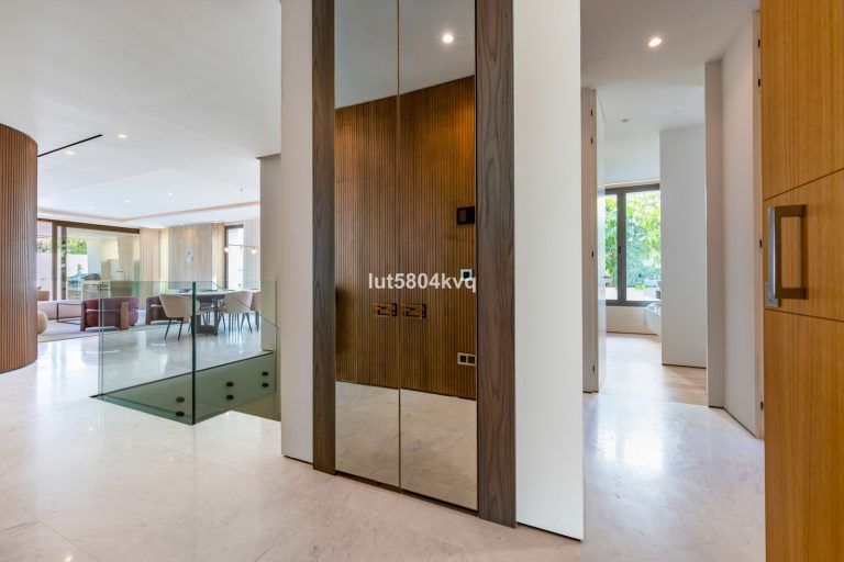 e550d46811b262bbeaf5d852eb6a64b6 - 4