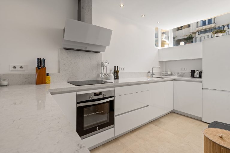 e5efd9392c0e5a76ba7a9c4185673841 - 4