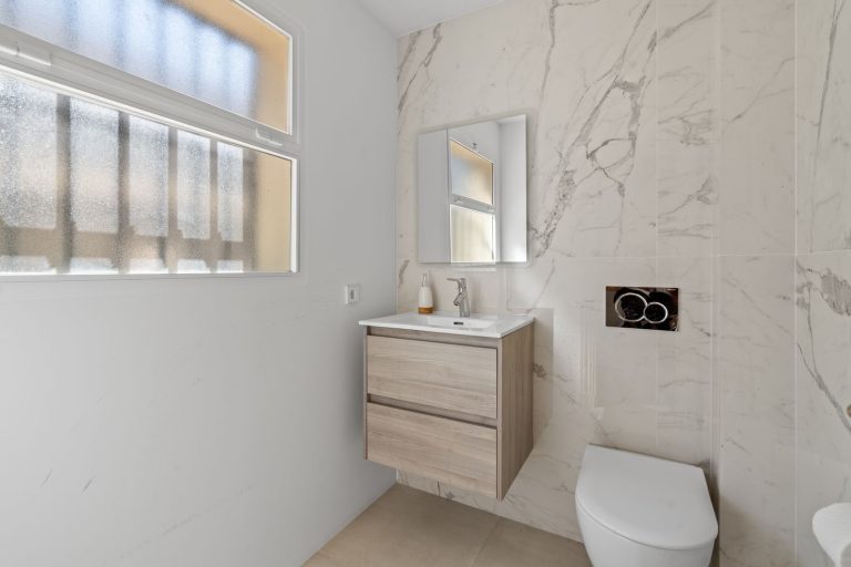 e5efd9392c0e5a76ba7a9c4185673841 - 9