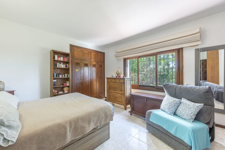 e644f61419fc7bb19ab4c3f57fdf95ce - 15