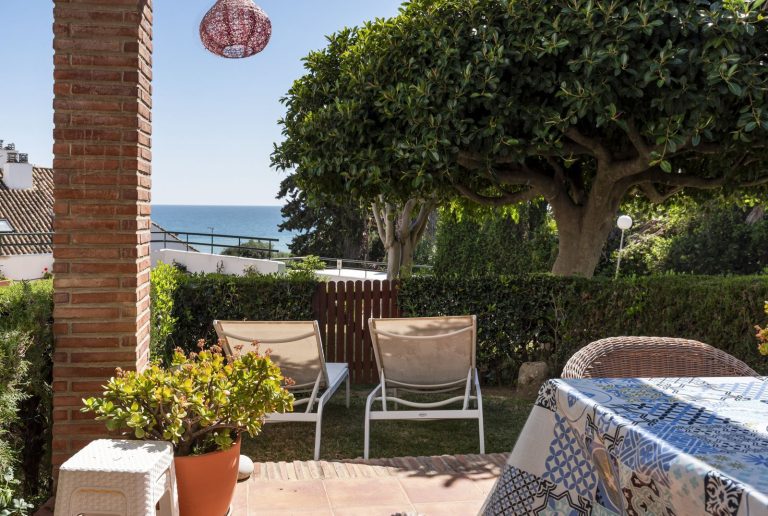 e6ac96c03293d85c75e22e4e34cdcfb2 - 4