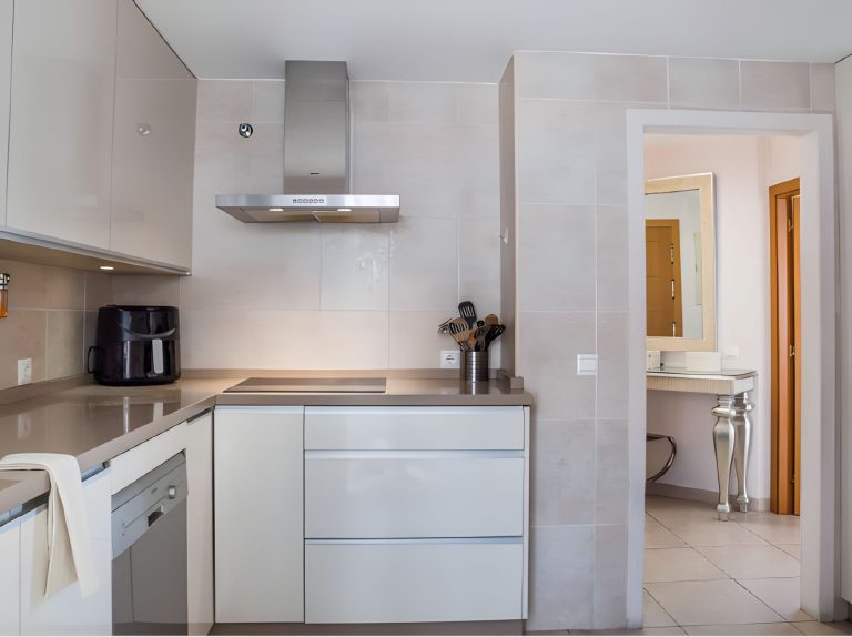 e704af2dcb5d7bf2ade2541c2bb53dd5 - 16