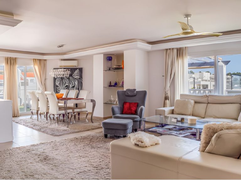 e704af2dcb5d7bf2ade2541c2bb53dd5 - 2