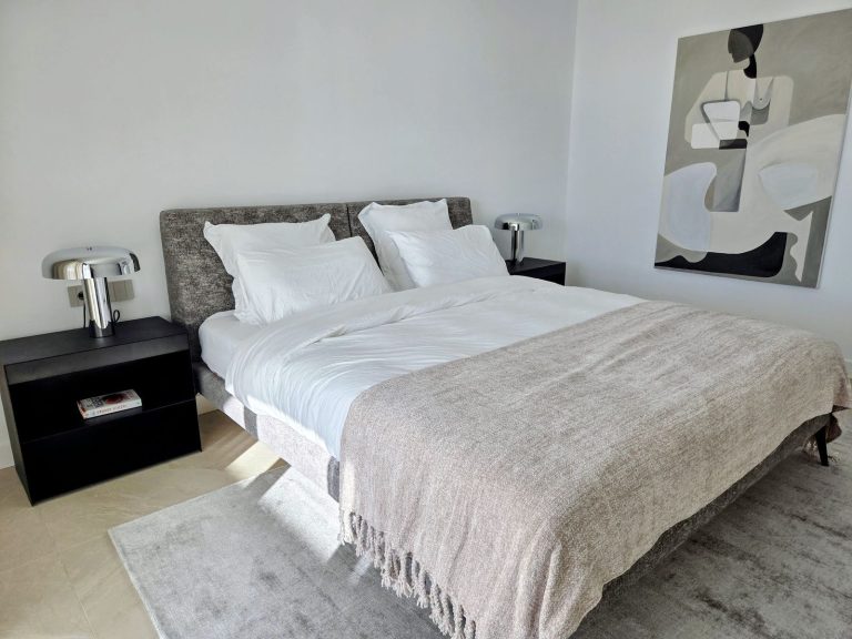 e736f4b099ba1cc928aa4f26da1f9b18 - 15