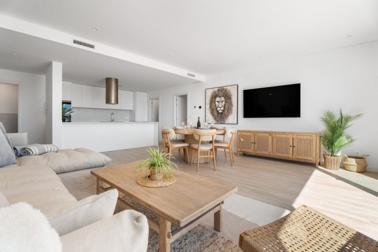 e7f9dbc95a8f14375401ce3439d3b04b - 4