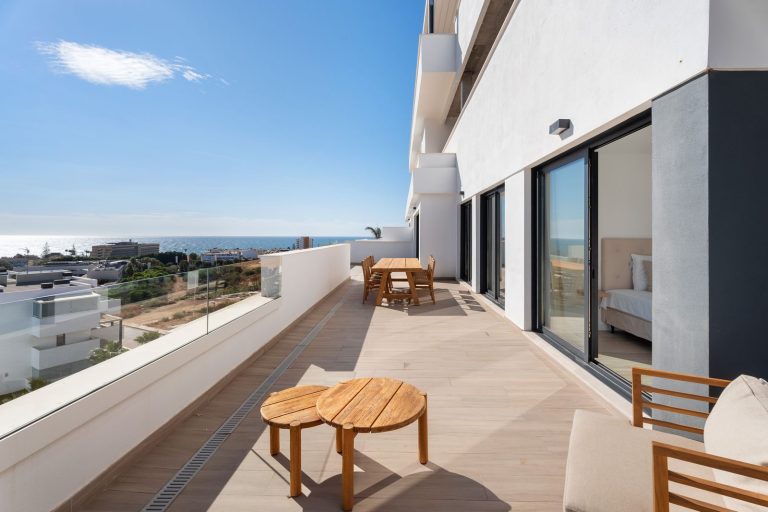 e7f9dbc95a8f14375401ce3439d3b04b - 6