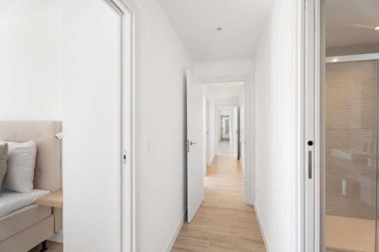 e7f9dbc95a8f14375401ce3439d3b04b - 8