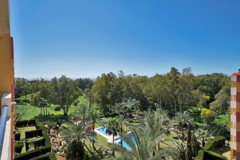 e8b6507fcd73c43215d507ea3f35ae16 - 4