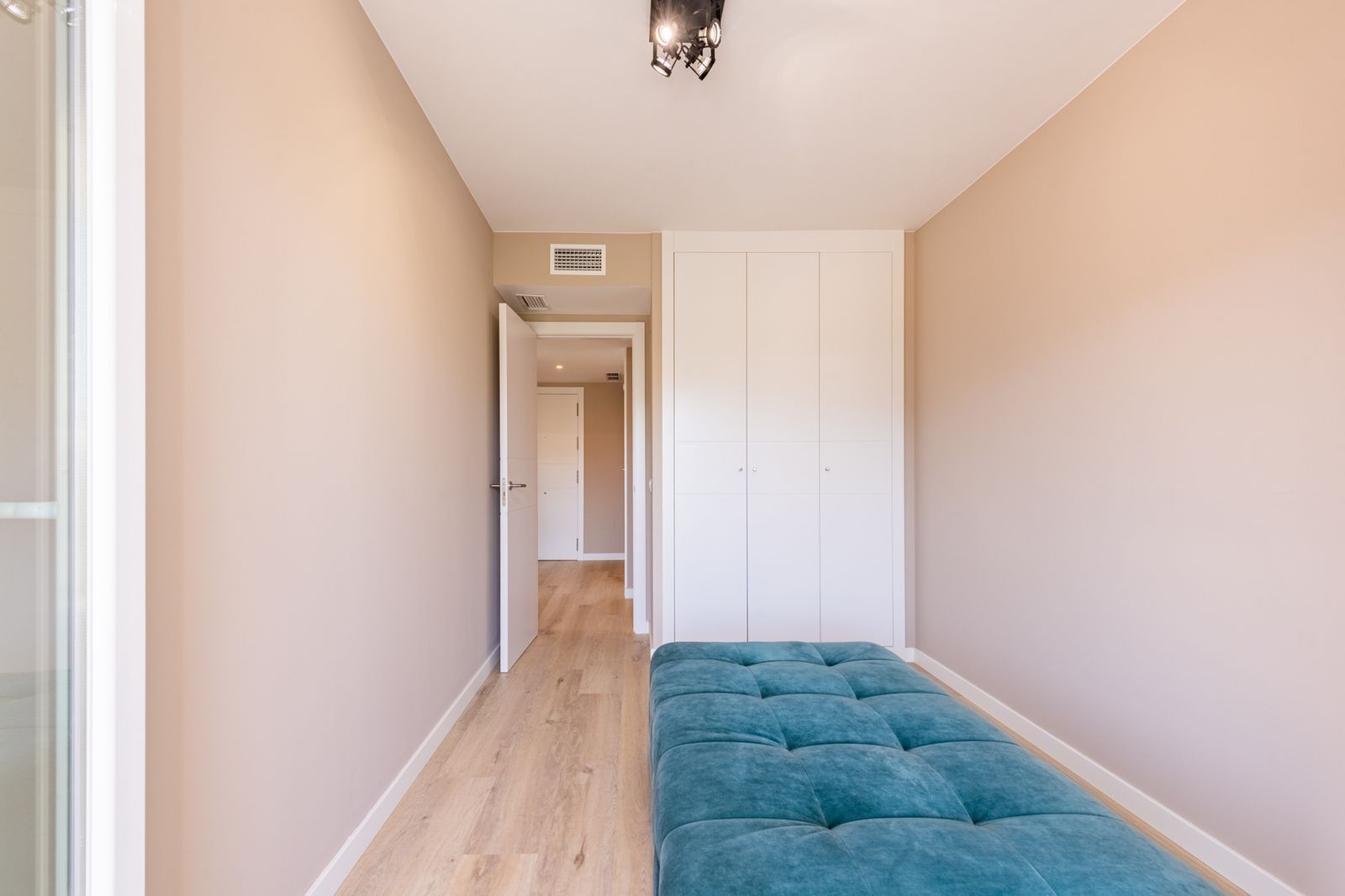 e9332d1a13c263e898499d74a5d019ad - 14