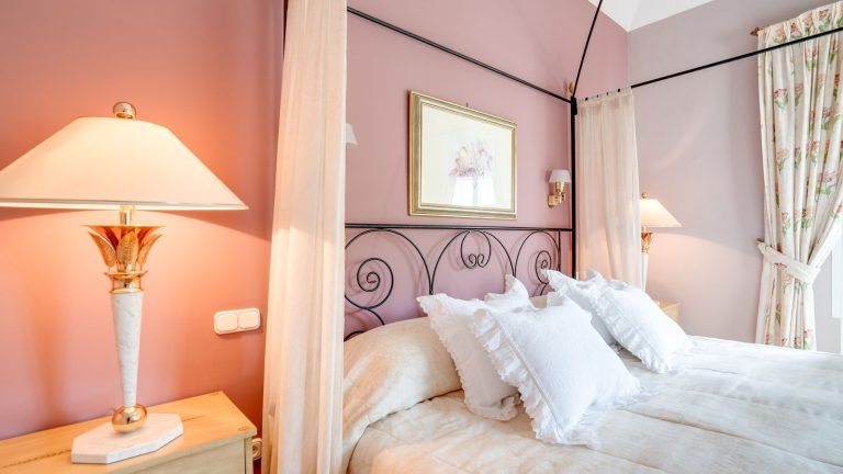 e95e38675594a477d5cc0adcc0cd4640 - 12