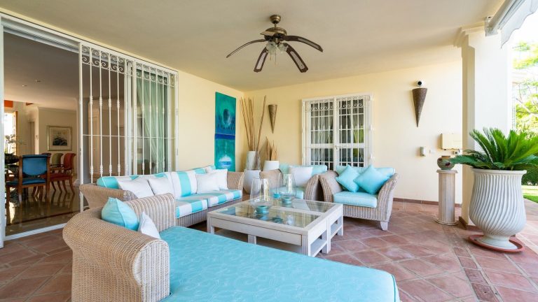 e95e38675594a477d5cc0adcc0cd4640 - 4